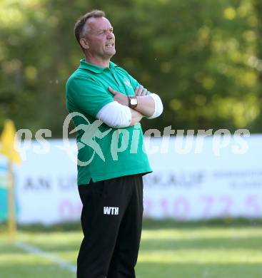 Fussball. 1. Klasse C OPO. Ebental gegen Donau. Trainer Wolfgang Thun Hohenstein (Donau). Ebental, 26.4.2015.
Foto: Kuess
---
pressefotos, pressefotografie, kuess, qs, qspictures, sport, bild, bilder, bilddatenbank