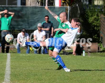 Fussball. 1. Klasse C OPO. Ebental gegen Donau. Michael Kaiser, (Ebental), Said Djulic  (Donau). Ebental, 26.4.2015.
Foto: Kuess
---
pressefotos, pressefotografie, kuess, qs, qspictures, sport, bild, bilder, bilddatenbank