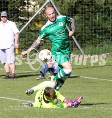 Fussball. 1. Klasse C OPO. Ebental gegen Donau. Martin Klemen (Ebental), Said Djulic (Donau). Ebental, 26.4.2015.
Foto: Kuess
---
pressefotos, pressefotografie, kuess, qs, qspictures, sport, bild, bilder, bilddatenbank