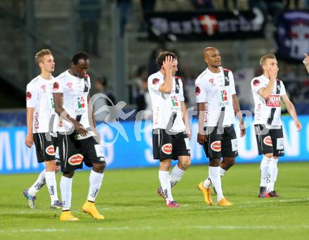 Fussball OEFB Cup. RZ Pellets WAC gegen FK Austria Wien. enttaeuschte WAC Spieler. Wolfsberg, am 29.4.2015.
Foto: Kuess

---
pressefotos, pressefotografie, kuess, qs, qspictures, sport, bild, bilder, bilddatenbank