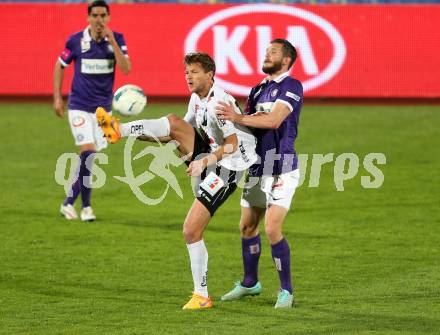 Fussball OEFB Cup. RZ Pellets WAC gegen FK Austria Wien. Boris Huettenbrenner,  (WAC), Alexander Gorgon (Wien). Wolfsberg, am 29.4.2015.
Foto: Kuess

---
pressefotos, pressefotografie, kuess, qs, qspictures, sport, bild, bilder, bilddatenbank