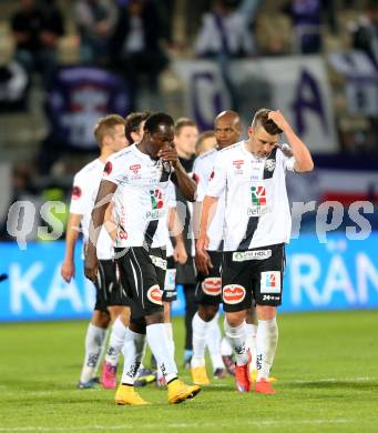 Fussball OEFB Cup. RZ Pellets WAC gegen FK Austria Wien.  enttaeuschte WAC Spieler. Wolfsberg, am 29.4.2015.
Foto: Kuess

---
pressefotos, pressefotografie, kuess, qs, qspictures, sport, bild, bilder, bilddatenbank