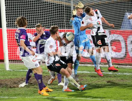 Fussball OEFB Cup. RZ Pellets WAC gegen FK Austria Wien. Dario Baldauf, Christian Dobnik, Tadej Trdina,  (WAC), Alexander Gruenwald (Wien). Wolfsberg, am 29.4.2015.
Foto: Kuess

---
pressefotos, pressefotografie, kuess, qs, qspictures, sport, bild, bilder, bilddatenbank