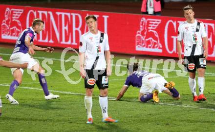 Fussball OEFB Cup. RZ Pellets WAC gegen FK Austria Wien.  Torjubel Alexander Gruenwald, Lukas Rotpuller (Wien). Wolfsberg, am 29.4.2015.
Foto: Kuess

---
pressefotos, pressefotografie, kuess, qs, qspictures, sport, bild, bilder, bilddatenbank