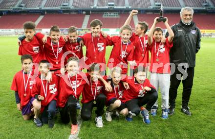 Fussball. Ehrung der Sieger des U12 Coca Cola Cups. U12 Austria Klagenfurt. Klagenfurt, am 30.5.2015.
Foto: Kuess
---
pressefotos, pressefotografie, kuess, qs, qspictures, sport, bild, bilder, bilddatenbank