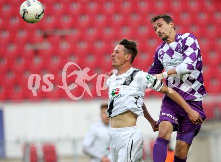 Fussball Regionalliga. SK Austria Klagenfurt gegen RZ Pellets WAC Amateure.  Manuel Wallner,  (Klagenfurt), Patrick Pfennich (WAC). Klagenfurt, am 30.5.2015.
Foto: Kuess
---
pressefotos, pressefotografie, kuess, qs, qspictures, sport, bild, bilder, bilddatenbank