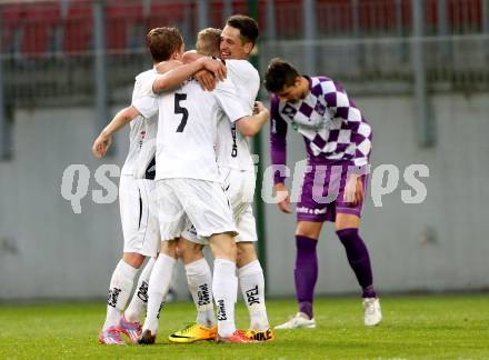 Fussball Regionalliga. SK Austria Klagenfurt gegen RZ Pellets WAC Amateure.  Torjubel Christoph Rabitsch, Patrick Pfennich  (WAC). Klagenfurt, am 30.5.2015.
Foto: Kuess
---
pressefotos, pressefotografie, kuess, qs, qspictures, sport, bild, bilder, bilddatenbank