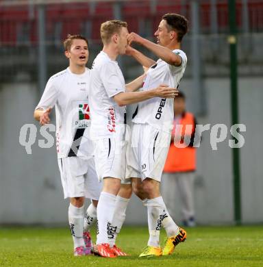 Fussball Regionalliga. SK Austria Klagenfurt gegen RZ Pellets WAC Amateure.  Torjubel Christoph Rabitsch, Patrick Pfennich (WAC). Klagenfurt, am 30.5.2015.
Foto: Kuess
---
pressefotos, pressefotografie, kuess, qs, qspictures, sport, bild, bilder, bilddatenbank