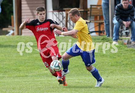 Fussball Unterliga Ost. Woelfnitz gegen St. Michael/Bleiburg. Johann Konrad Povoden, (Woelfnitz), Georg Woschitz  (St. Michael). Woelfnitz, am 2.5.2015.
Foto: Kuess
---
pressefotos, pressefotografie, kuess, qs, qspictures, sport, bild, bilder, bilddatenbank