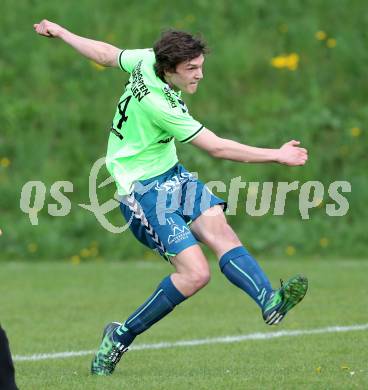 Fussball Kaerntner Liga. Maria Saal gegen Feldkirchen.  Robert Thomas Tiffner (Feldkirchen). Maria Saal, am 2.5.2015.
Foto: Kuess
---
pressefotos, pressefotografie, kuess, qs, qspictures, sport, bild, bilder, bilddatenbank