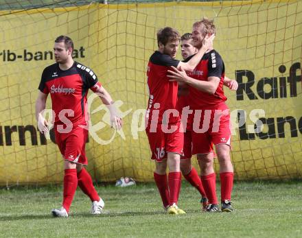 Fussball Unterliga Ost. Woelfnitz gegen St. Michael/Bleiburg. Torjubel Michael Pirker (Woelfnitz). Woelfnitz, am 2.5.2015.
Foto: Kuess
---
pressefotos, pressefotografie, kuess, qs, qspictures, sport, bild, bilder, bilddatenbank