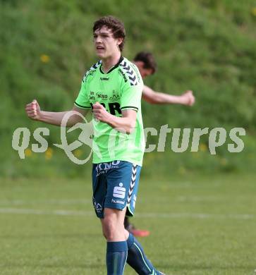 Fussball Kaerntner Liga. Maria Saal gegen Feldkirchen. Torjubel Robert Thomas Tiffner (Feldkirchen). Maria Saal, am 2.5.2015.
Foto: Kuess
---
pressefotos, pressefotografie, kuess, qs, qspictures, sport, bild, bilder, bilddatenbank