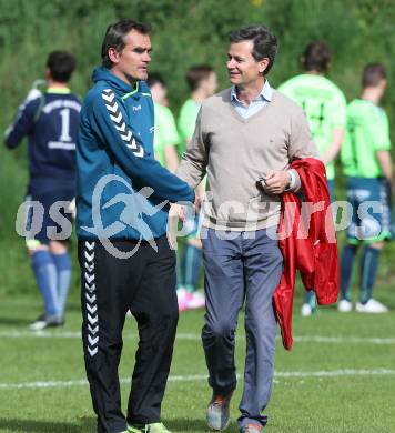 Fussball Kaerntner Liga. Maria Saal gegen Feldkirchen.  Trainer Klaus Thuller (Maria Saal), Trainer Robert Micheu, (Feldkirchen). Maria Saal, am 2.5.2015.
Foto: Kuess
---
pressefotos, pressefotografie, kuess, qs, qspictures, sport, bild, bilder, bilddatenbank