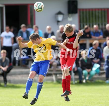 Fussball Unterliga Ost. Woelfnitz gegen St. Michael/Bleiburg. Stefan Kobald, (Woelfnitz), Christopher Hoesel  (St. Michael). Woelfnitz, am 2.5.2015.
Foto: Kuess
---
pressefotos, pressefotografie, kuess, qs, qspictures, sport, bild, bilder, bilddatenbank