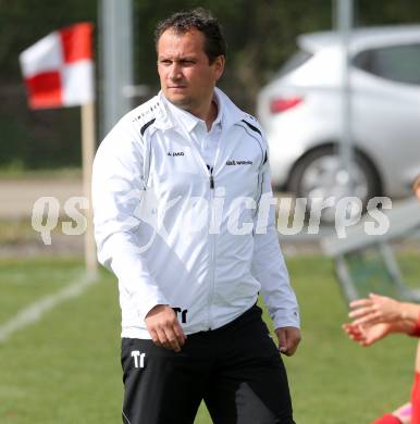 Fussball Unterliga Ost. Woelfnitz gegen St. Michael/Bleiburg. Trainer Alexander Suppantschitsch (Woelfnitz). Woelfnitz, am 2.5.2015.
Foto: Kuess
---
pressefotos, pressefotografie, kuess, qs, qspictures, sport, bild, bilder, bilddatenbank