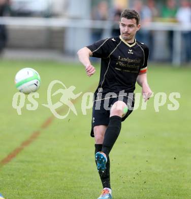 Fussball Kaerntner Liga. VSV gegen Koettmannsdorf. Christian Hutter   (Koettmannsdorf). Villach, am 2.5.2015.
Foto: Kuess
---
pressefotos, pressefotografie, kuess, qs, qspictures, sport, bild, bilder, bilddatenbank