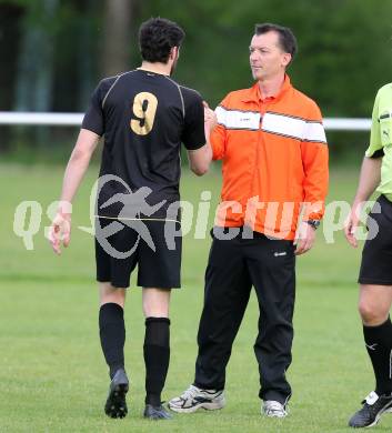 Fussball Kaerntner Liga. VSV gegen Koettmannsdorf. Stephan Buergler, Trainer Rudolf Perz  (Koettmannsdorf). Villach, am 2.5.2015.
Foto: Kuess
---
pressefotos, pressefotografie, kuess, qs, qspictures, sport, bild, bilder, bilddatenbank