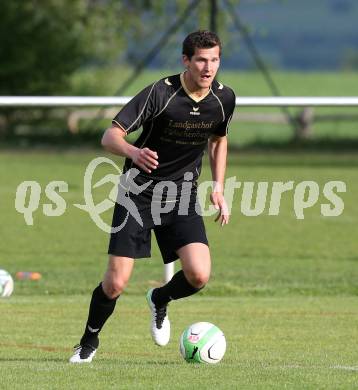 Fussball Kaerntner Liga. VSV gegen Koettmannsdorf. Christof Pibal   (Koettmannsdorf). Villach, am 2.5.2015.
Foto: Kuess
---
pressefotos, pressefotografie, kuess, qs, qspictures, sport, bild, bilder, bilddatenbank