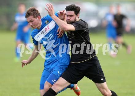 Fussball Kaerntner Liga. VSV gegen Koettmannsdorf. Stefan Antolitsch, (VSV),  Stephan Buergler  (Koettmannsdorf). Villach, am 2.5.2015.
Foto: Kuess
---
pressefotos, pressefotografie, kuess, qs, qspictures, sport, bild, bilder, bilddatenbank