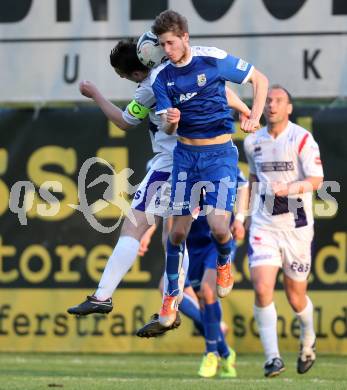 Fussball Regionalliga. SAK gegen ATSV Wolfsberg. Patrick Lausegger,  (SAK), Thomas Heine (Wolfsberg). Klagenfurt, 8.5.2015.
Foto: Kuess
---
pressefotos, pressefotografie, kuess, qs, qspictures, sport, bild, bilder, bilddatenbank