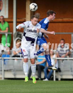 Fussball Regionalliga. SAK gegen ATSV Wolfsberg. Darijo Biscan,  (SAK), Mathias Berchtold (Wolfsberg). Klagenfurt, 8.5.2015.
Foto: Kuess
---
pressefotos, pressefotografie, kuess, qs, qspictures, sport, bild, bilder, bilddatenbank