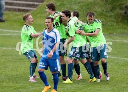 Fussball Kaerntner Liga. SV Feldkirchen/SV Oberglan gegen Annabichler Sportverein. Torjubel Feldkirchen. Feldkirchen, am 9.5.2015.
Foto: Kuess
---
pressefotos, pressefotografie, kuess, qs, qspictures, sport, bild, bilder, bilddatenbank