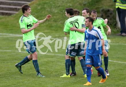 Fussball Kaerntner Liga. SV Feldkirchen/SV Oberglan gegen Annabichler Sportverein. Torjubel Feldkirchen. Feldkirchen, am 9.5.2015.
Foto: Kuess
---
pressefotos, pressefotografie, kuess, qs, qspictures, sport, bild, bilder, bilddatenbank