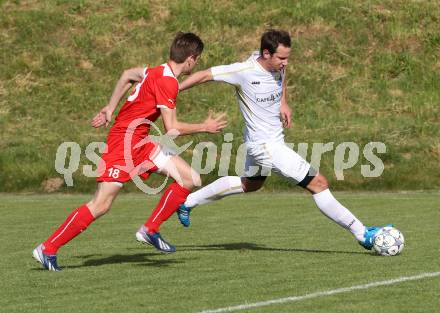 Fussball Unterliga Ost. SPG FC Poggersdorf gegen KAC 1909. Stefan Rueckenbaum, (Poggersdorf), Bernhard Karre (KAC). Poggersdorf, am 10.5.2015.
Foto: Kuess
---
pressefotos, pressefotografie, kuess, qs, qspictures, sport, bild, bilder, bilddatenbank