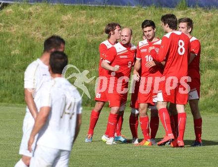 Fussball Unterliga Ost. SPG FC Poggersdorf gegen KAC 1909. Torjubel Daniel Barrazutti (KAC). Poggersdorf, am 10.5.2015.
Foto: Kuess
---
pressefotos, pressefotografie, kuess, qs, qspictures, sport, bild, bilder, bilddatenbank