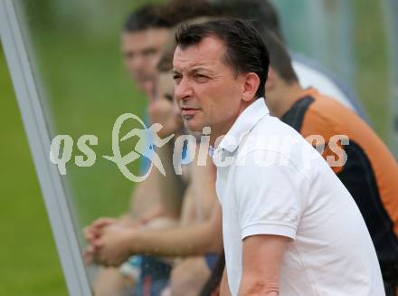 Fussball. Kaerntner Liga. Koettmannsdorf gegen Voelkermarkt. Trainer Rudolf Perz (Koettmannsdorf). Koettmannsdorf, 10.5.2015.
Foto: Kuess
---
pressefotos, pressefotografie, kuess, qs, qspictures, sport, bild, bilder, bilddatenbank