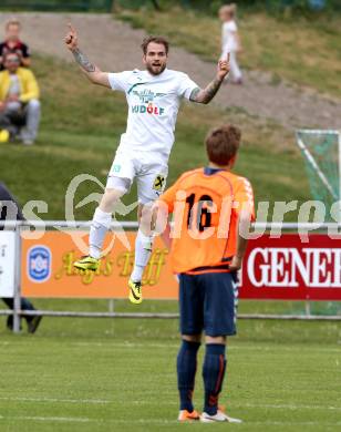 Fussball. Kaerntner Liga. Koettmannsdorf gegen Voelkermarkt. Torjubel  Christopher Sauerschnig, (Voelkermarkt). Koettmannsdorf, 10.5.2015.
Foto: Kuess
---
pressefotos, pressefotografie, kuess, qs, qspictures, sport, bild, bilder, bilddatenbank