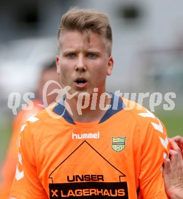 Fussball. Kaerntner Liga. Koettmannsdorf gegen Voelkermarkt. Michael Jakopitsch (Koettmannsdorf). Koettmannsdorf, 10.5.2015.
Foto: Kuess
---
pressefotos, pressefotografie, kuess, qs, qspictures, sport, bild, bilder, bilddatenbank