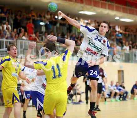 Handball Bundesliga. Aufstiegs Play Off. Halbfinale. SC Ferlach gegen UHC Erste Bank Hollabrunn. Mladan Jovanovic,  (SCF),Philipp Biber (Hollabrunn). Ferlach, am 11.5.2015.
Foto: Kuess
---
pressefotos, pressefotografie, kuess, qs, qspictures, sport, bild, bilder, bilddatenbank