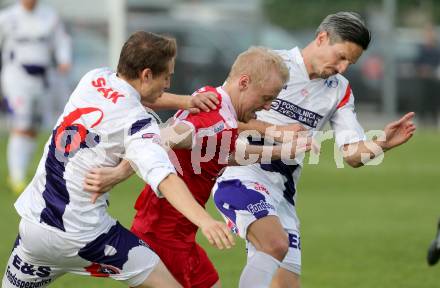 Fussball Regionalliga. SAK gegen Vorwaerts Steyr. Daniel Perkounig, Thomas Riedl, (SAK), David Peham  (Vorwaerts Steyr). Klagenfurt, 12.5.2015.
Foto: Kuess
---
pressefotos, pressefotografie, kuess, qs, qspictures, sport, bild, bilder, bilddatenbank