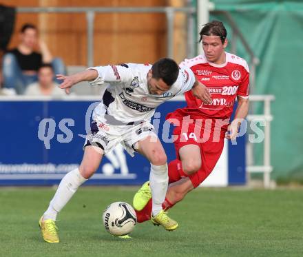 Fussball Regionalliga. SAK gegen Vorwaerts Steyr. Dejan Podbreznik, (SAK),  Thomas Krammer (Vorwaerts Steyr). Klagenfurt, 12.5.2015.
Foto: Kuess
---
pressefotos, pressefotografie, kuess, qs, qspictures, sport, bild, bilder, bilddatenbank