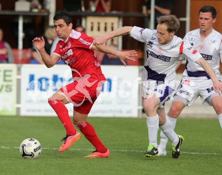 Fussball Regionalliga. SAK gegen Vorwaerts Steyr. Uros Roser, (SAK),   Dragan Dimic (Vorwaerts Steyr). Klagenfurt, 12.5.2015.
Foto: Kuess
---
pressefotos, pressefotografie, kuess, qs, qspictures, sport, bild, bilder, bilddatenbank