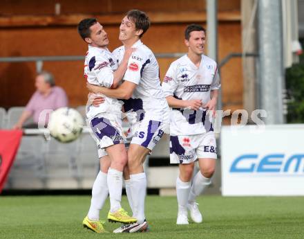 Fussball Regionalliga. SAK gegen Vorwaerts Steyr. Torjubel Dejan Podbreznik, Tilen Kompan (SAK). Klagenfurt, 12.5.2015.
Foto: Kuess
---
pressefotos, pressefotografie, kuess, qs, qspictures, sport, bild, bilder, bilddatenbank