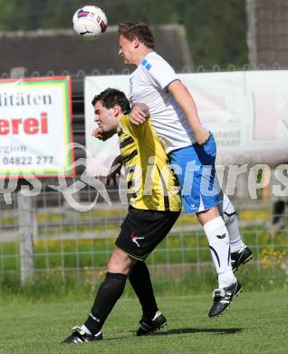 Fussball 1. Klasse Unteres Play Off. Oberes Moelltal gegen Stall.  Albert Daniel Unterlader,  (Oberes Moelltal), Raphael Josef Thaler (Stall). Rangersdorf, am 16.5.2015.
Foto: Kuess
---
pressefotos, pressefotografie, kuess, qs, qspictures, sport, bild, bilder, bilddatenbank