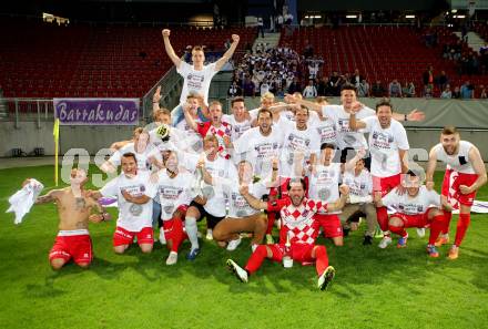 Fussball Regionalliga. SK Austria Klagenfurt gegen Kalsdorf. Meisterjubel Austria. Klagenfurt, 16.5.2015.
Foto: Kuess

---
pressefotos, pressefotografie, kuess, qs, qspictures, sport, bild, bilder, bilddatenbank