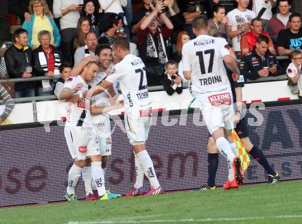 Fussball Bundesliga. RZ Pellets WAC gegen SK Puntigamer Sturm Graz.  Torjubel Manuel Kerhe, Joachim Standfest, Daniel Drescher (WAC). Wolfsberg, am 16.5.2015.
Foto: Kuess

---
pressefotos, pressefotografie, kuess, qs, qspictures, sport, bild, bilder, bilddatenbank