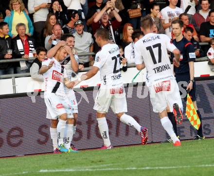 Fussball Bundesliga. RZ Pellets WAC gegen SK Puntigamer Sturm Graz.  Manuel Kerhe, Joachim Standfest, Daniel Drescher (WAC). Wolfsberg, am 16.5.2015.
Foto: Kuess

---
pressefotos, pressefotografie, kuess, qs, qspictures, sport, bild, bilder, bilddatenbank