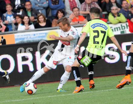 Fussball Bundesliga. RZ Pellets WAC gegen SK Puntigamer Sturm Graz.  Manuel Kerhe,  (WAC), Christian Klem (Graz). Wolfsberg, am 16.5.2015.
Foto: Kuess

---
pressefotos, pressefotografie, kuess, qs, qspictures, sport, bild, bilder, bilddatenbank