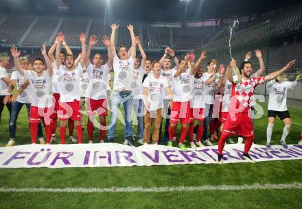 Fussball Regionalliga. SK Austria Klagenfurt gegen Kalsdorf. Meisterjubel Austria. Klagenfurt, 16.5.2015.
Foto: Kuess

---
pressefotos, pressefotografie, kuess, qs, qspictures, sport, bild, bilder, bilddatenbank