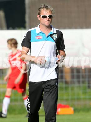 Fussball 1. Klasse Unteres Play Off. Oberes Moelltal gegen Stall.  Trainer Helmut Fercher (Oberes Moelltal). Rangersdorf, am 16.5.2015.
Foto: Kuess
---
pressefotos, pressefotografie, kuess, qs, qspictures, sport, bild, bilder, bilddatenbank