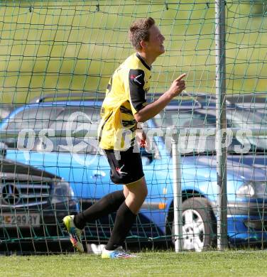 Fussball 1. Klasse Unteres Play Off. Oberes Moelltal gegen Stall. Torjubel Philipp Egger (Stall). Rangersdorf, am 16.5.2015.
Foto: Kuess
---
pressefotos, pressefotografie, kuess, qs, qspictures, sport, bild, bilder, bilddatenbank