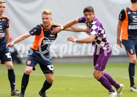 Fussball Regionalliga. SK Austria KLagenfurt gegen Wallern. Marko Dusak, (Austria),  Philipp Haslgruber  (Wallern). KLagenfurt, am 29.5.2015.
Foto: Kuess
---
pressefotos, pressefotografie, kuess, qs, qspictures, sport, bild, bilder, bilddatenbank