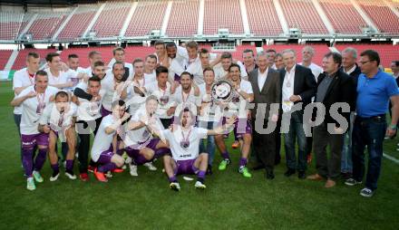 Fussball Regionalliga. SK Austria KLagenfurt gegen Wallern. Meisterehrung Austria. KLagenfurt, am 29.5.2015.
Foto: Kuess
---
pressefotos, pressefotografie, kuess, qs, qspictures, sport, bild, bilder, bilddatenbank