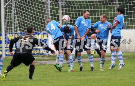 Fussball 2. Klasse C. Oberglan gegen Poertschach. Lukas Stueckelberger, Christopher Scheiber, Manuel Pammer, Simon Gruber (Oberglan), Andreas Ljuba (Poertschach). Oberglan, am 22.5.2015.
Foto: Kuess
---
pressefotos, pressefotografie, kuess, qs, qspictures, sport, bild, bilder, bilddatenbank