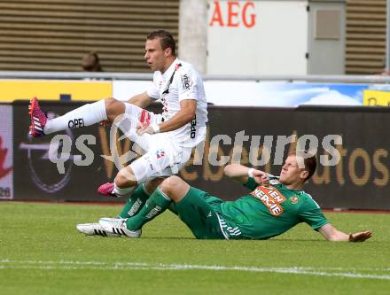 Fussball Bundesliga. RZ Pellets WAC gegen SK Rapid Wien.  Peter Tschernegg, (WAC), Brian Behrendt (Wien). Wolfsberg, am 16.5.2015.
Foto: Kuess

---
pressefotos, pressefotografie, kuess, qs, qspictures, sport, bild, bilder, bilddatenbank