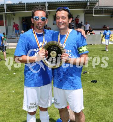 Fussball Kaerntner Liga. Annabichler SV gegen ATUS Ferlach. Matthias Dollinger, Almedin Hota (ASV). Annabichl, am 7.6.2015.
Foto: Kuess
---
pressefotos, pressefotografie, kuess, qs, qspictures, sport, bild, bilder, bilddatenbank